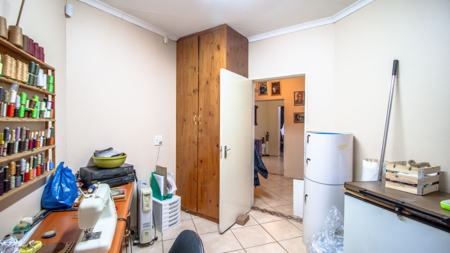 4 Bedroom Property for Sale in Olifantsnek North West